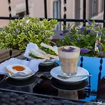 Pellegrino 104 Rooftop View * Rome